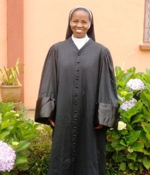 sr M. Hilda con il vestito da Laureata