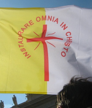 Bandiera "Instaurare Omnia in Christo"