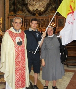 Roma: Famiglia orionina all’altare di san Luigi Gonzaga