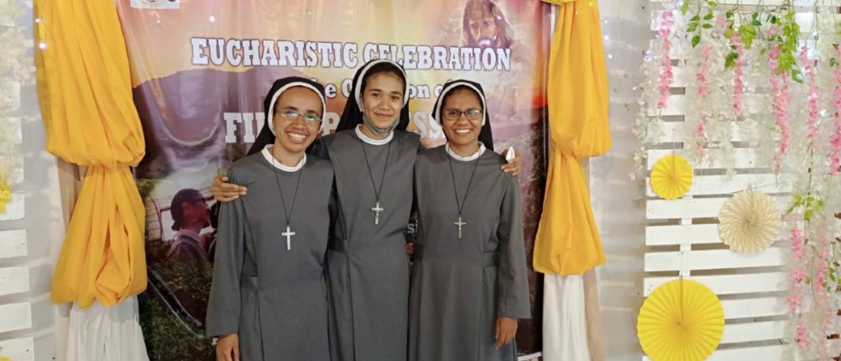Filippine: Prima Professione Religiosa