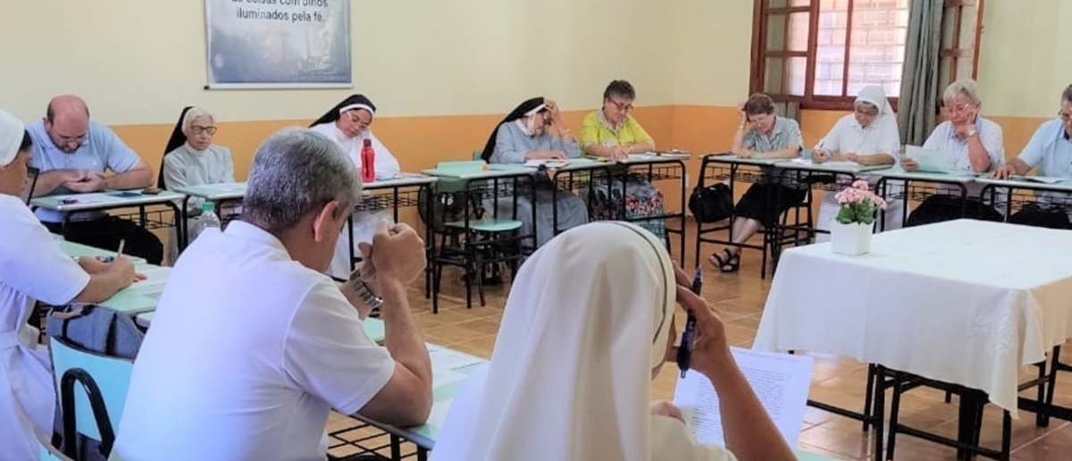 Brasile: la comunità di Buritis all&#039;incontro dei religiosi del CRB