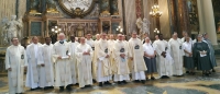 La Famiglia Carismatica Orionina all'altare di S. Luigi Gonzaga