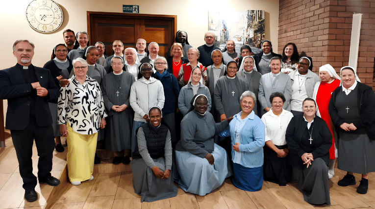 Seconda giornata dell’Assemblea Generale di verifica: «Vestite la carità di Gesù Cristo!»